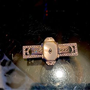 Vintage Marcasite and pearl pin no scratches